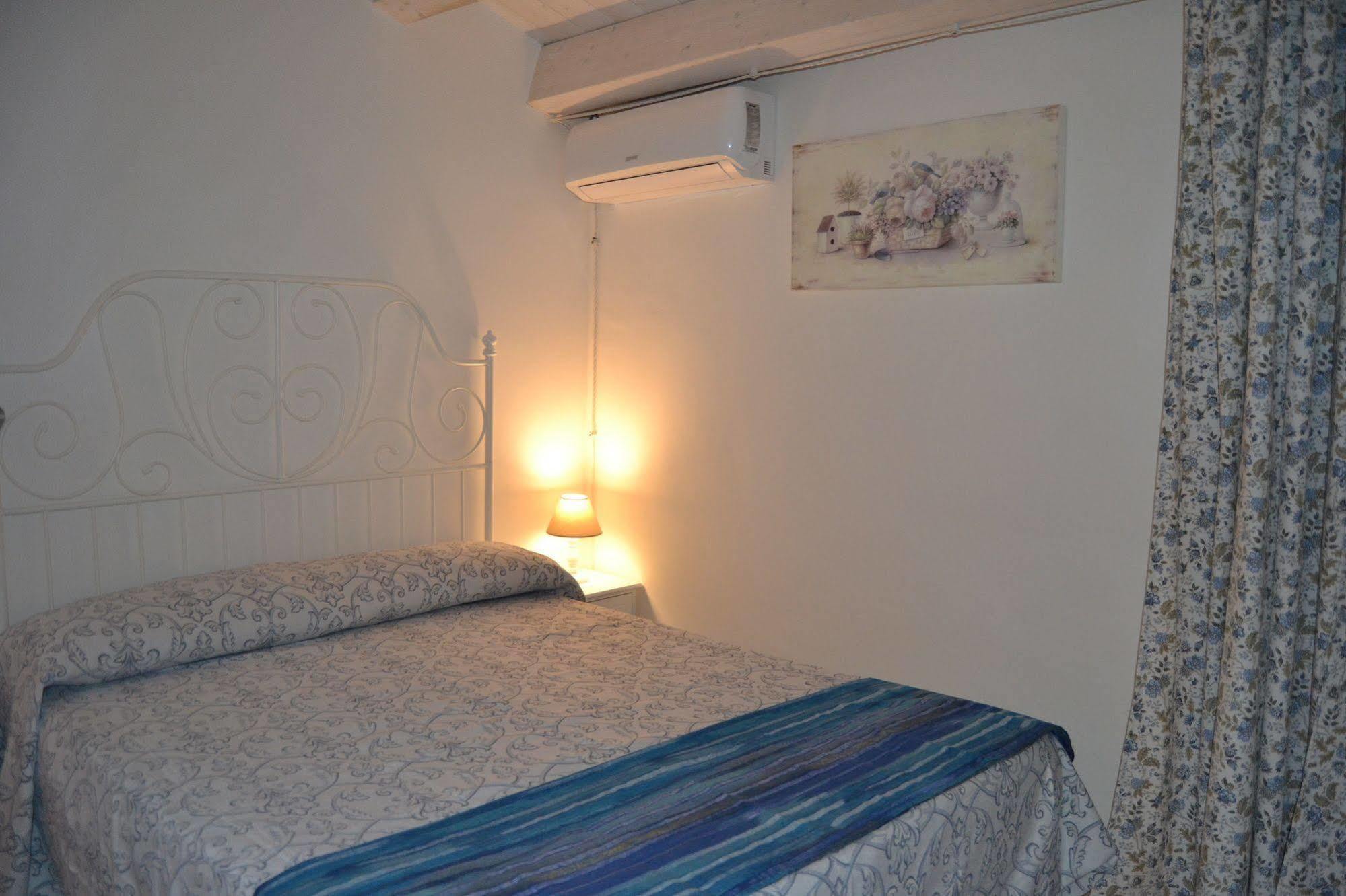 B&B Santa Rita Corato Exteriör bild